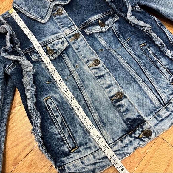 Zara Denim Ruffle Jean Jacket - Picture 11 of 14